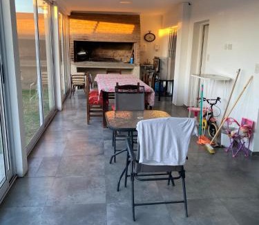 San Nicolas de los Arroyos House | Casa con todos los servicios