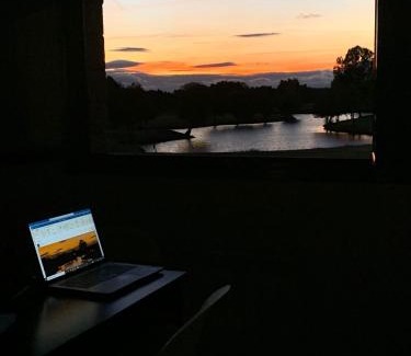 Valverde de la Virgen Apartment | Casa con vistas al lago golf leon