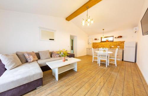 Alba Iulia Hotel | Casa cu Nuc