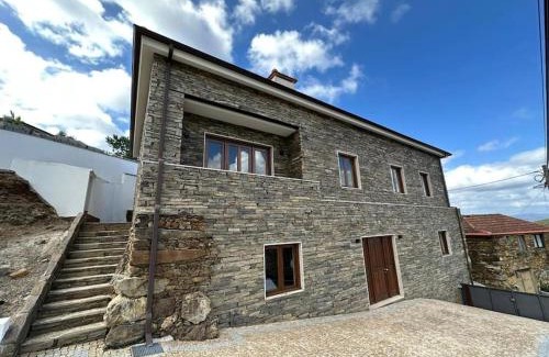 Castelo de Paiva House | Casa da Portelinha