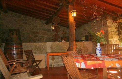 Caldelas House | Casa Da Rocha