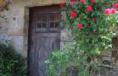 Seara House | Casa das Rosas - Rural and Flowers