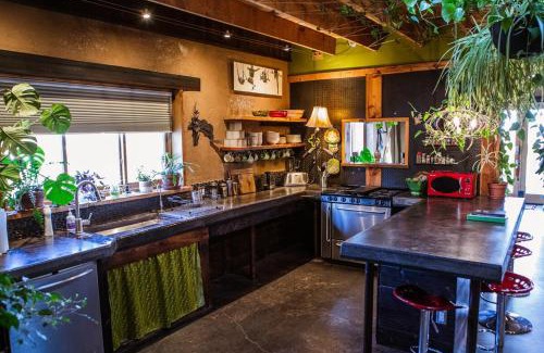 Santa Fe House | CASA DE COUGLETTA - Artist retreat, stunning views