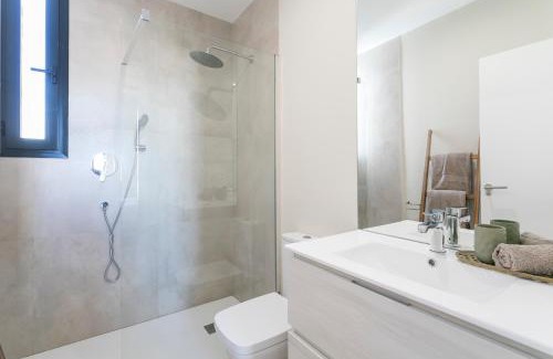 Mar de Cristal Villa | Casa de Cristal - Beautiful villa with private pool, 350m from beach, astonishing views