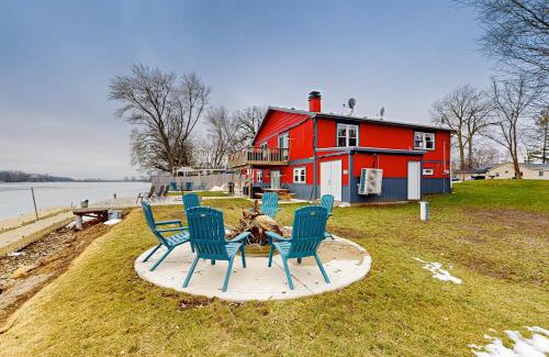 Channel Lake Apartment | Casa de Nello - Lower Level