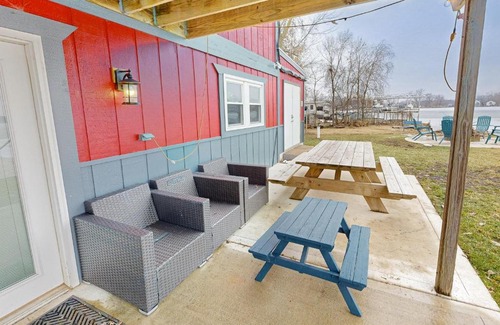 Channel Lake Apartment | Casa de Nello - Lower Level