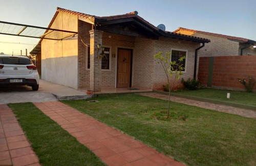 Luque House | Casa de paz