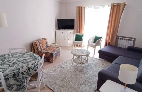 Costa de Caparica Apartment | Casa de Praia da Zezinha