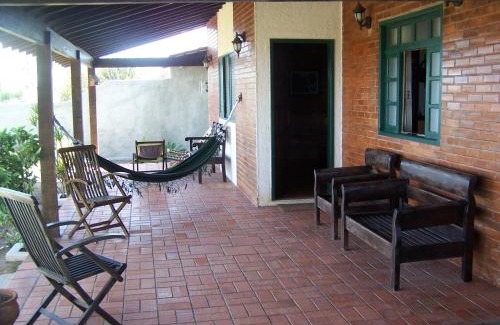 Rio das Ostras House | Casa de seis suites na beira do mar