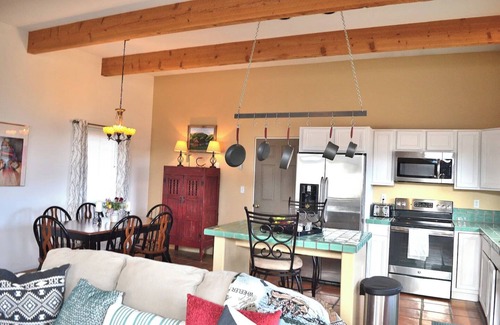 Taos House | Casa de Sierra in Taos