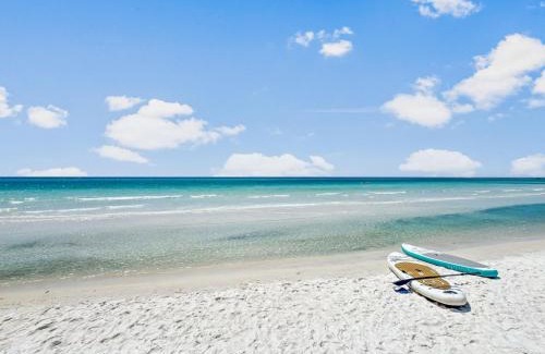 Seacrest Apartment | Casa de Tortugas - a spacious townhome with 30a private beach access