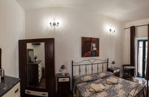 Diamante House | Casa degli artisti diamante