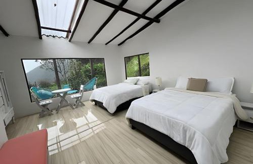 Subachoque House | Casa del Cielo: Aventura, descanso y estrellas sobre montañas