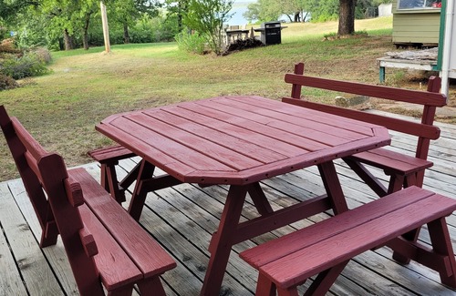 Comanche House | Casa del Lago Proctor, TX near Promontory Park