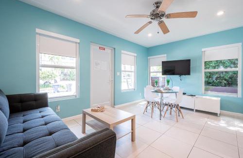 Hollywood South Central Beach Apartment | Casa Del Mar # 2