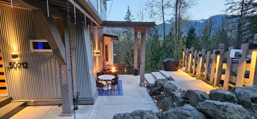 Sardis Apartment | Casa del Rio - Peaceful River Guest Suite -Forests -Mountains -Hiking