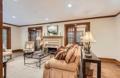 Old Northwood Historic District House | Casa Delfino - Savor Old World Charm with a Lush Poolside Retreat