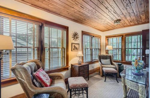Old Northwood Historic District House | Casa Delfino - Savor Old World Charm with a Lush Poolside Retreat