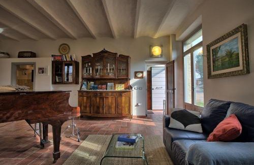 Ostra House | Casa Della Musica