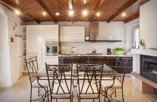 Albisano Apartment | Casa Delle Stelle