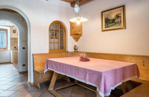 Castello-Molina di Fiemme Apartment | Casa Delmarco