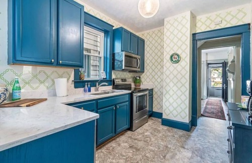 Dahlman House | Casa Di Fiori -Walk to Downtown