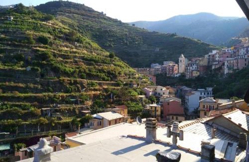 Manarola Apartment | Casa Di Mezzo by Arbaspàa