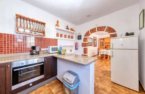 La Geria Ski Chalet | Casa Diama 1: view of La Geria and shared swimming pool