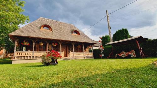 Calinesti House | Casa din Susani