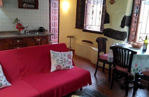Santa Cruz de Tenerife Cottage | Casa Dos Barrancos for 4 people
