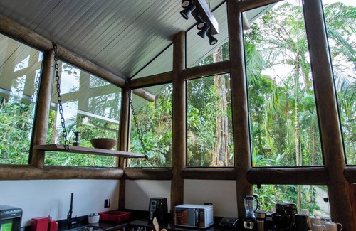 Paraty Cottage | Casa do Lenhador, Durma ao som da Cachoeira!