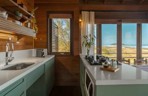 Barra de Ibiraquera House | Casa dos Imbês - Frente ao Mar