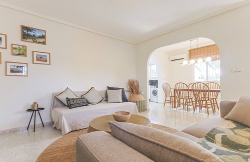 Mazarron Ski Chalet | Casa El Sole, beautiful holiday home with private pool for 6 people in Camposol (Costa Blanca)