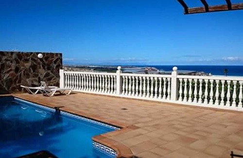 Galdar Villa | Casa El Tonelero with garden and private pool