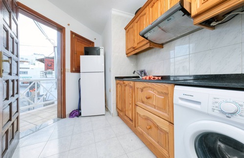 Puerto del Carmen Ski Chalet | Casa el Varadero - Access Pool and Sport Center and Air-Con