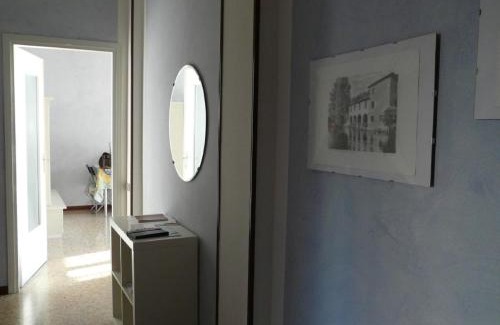 Intra Apartment | CASA ELISA Ottima posizione e parcheggio gratuito