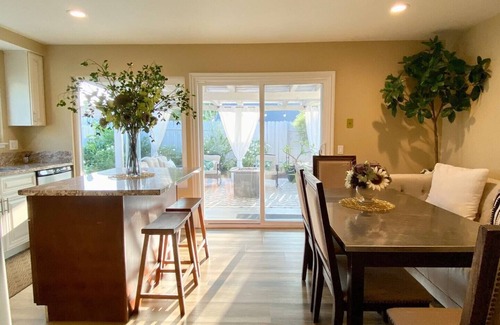 Arlington South House | Casa Emilya| Jacuzzi * Fire Pit Near UCR * 5 Stars