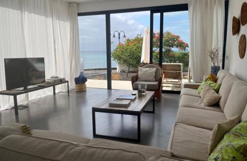 Punta Mujeres Villa | Casa en el mar con infinity pool