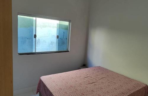 Nossa Senhora Aparecida House | Casa espaçosa em frente à pracinha