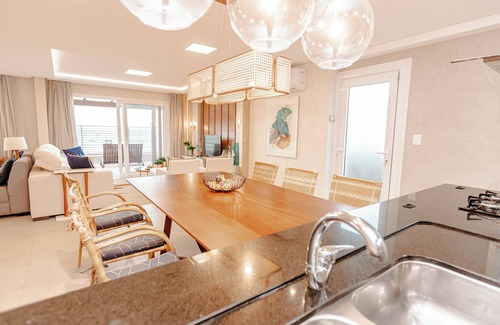 Itajuba Apartment | Casa espetacular à beira mar AP8568