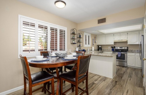 Paradise Valley Village Condo | CASA FAIRWAY: Your Golf Course View