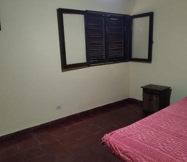 Concepcion del Bermejo House | Casa familiar tranquila con patio y garage