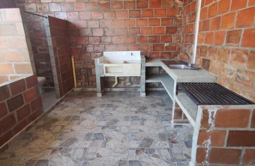 Candelaria House | Casa Familiar Robles