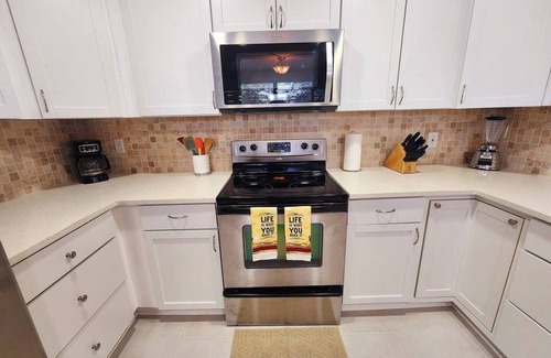 Westside House | Casa Frye: 4Bd/2Bth/Office/Parking Sleeps8! Jacksonville, FL