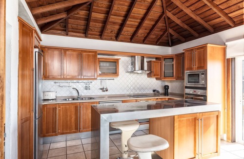 El Paso Ski Chalet | Casa Gámez by Huskalia