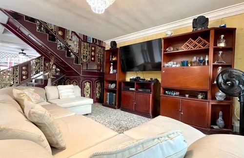 Cartagena District House | Casa Gaitán – Villa Familiar de Lujo a Pasos de la Playa