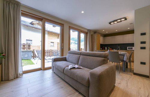 Livigno Apartment | Casa Giardino Ski in - Ski out 100m, Livigno, Italy