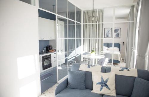 Casamicciola Terme Apartment | Casa GIÙ Light and Design with a Living Terrace