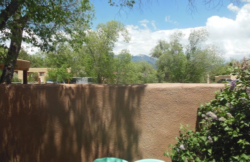 Taos House | Casa Grande In Downtown Taos