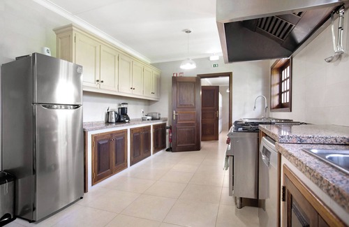 Mira House | Casa Greenside of Sea with private pool, private terrace and Wi-Fi access